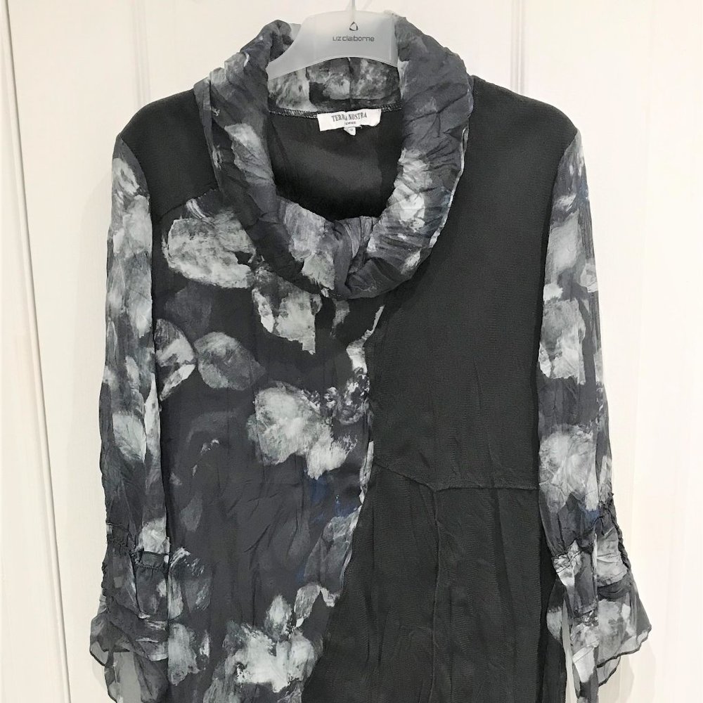 Terra Nostra Ruffled Long Sleeves Floral Crinkle Blouse Size L